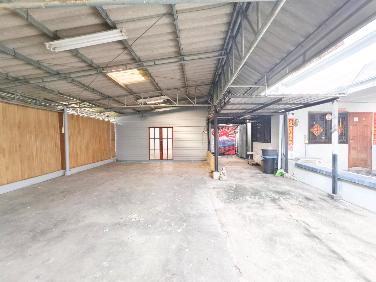 For SaleHouseNawamin, Ramindra : Urgent‼️Single house Next to Ramindra Road, next to the pink MRT.