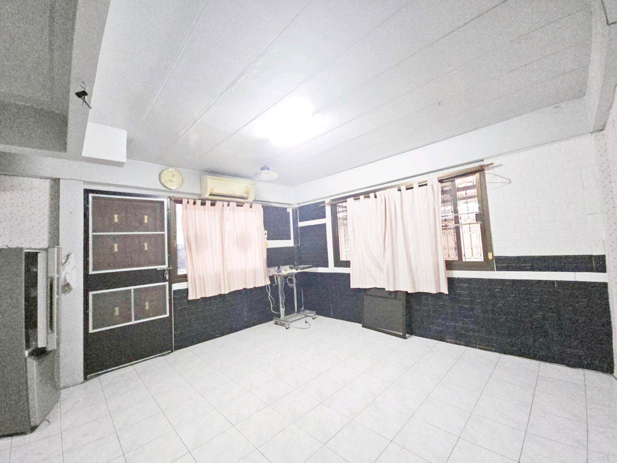 For SaleHouseNawamin, Ramindra : Urgent‼️Single house Next to Ramindra Road, next to the pink MRT.