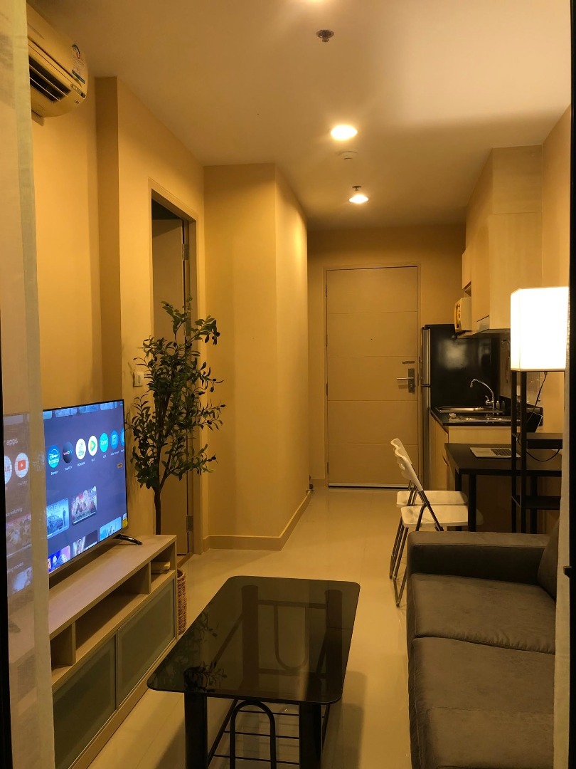 For SaleCondoRatchadapisek, Huaikwang, Suttisan : 🔥Urgent Sale🔥 Ideo Ratchada-Huai Khwang, fully furnished, ready to move in, next to Huai Khwang MRT, 80 meters away.