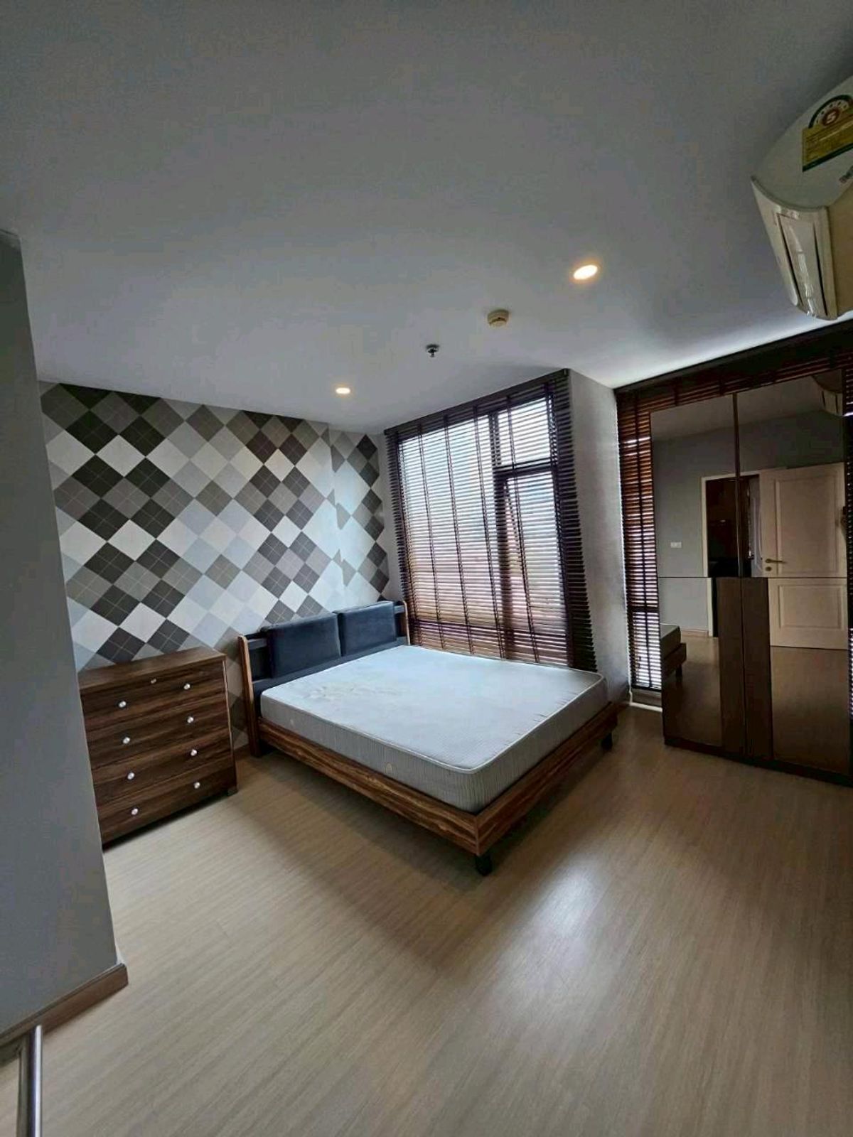 For SaleCondoSathorn, Narathiwat : Condo for Sale: Bangkok Horizon Sathorn–Narathiwas, Prime Location in the Heart of Sathorn – Narathiwas