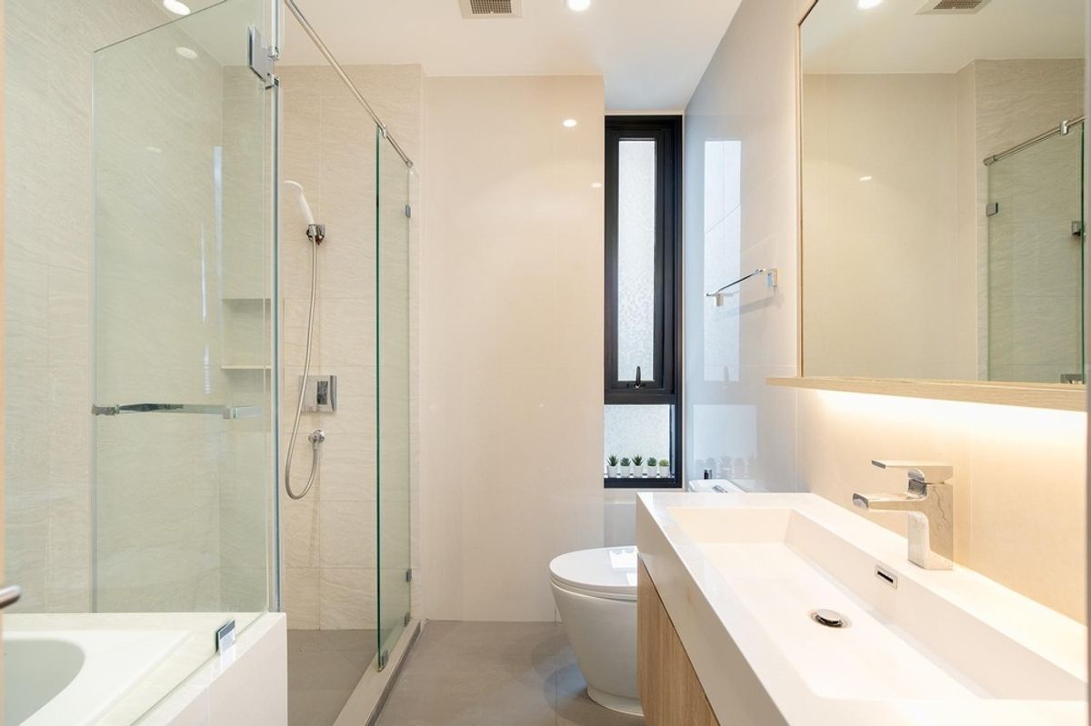 ขายคอนโดสุขุมวิท อโศก ทองหล่อ : 🔥 สำหรับขาย !! ชั้นสูง 18++, ตกแต่งสไตล์โมเดิร์น, ทำเลดี!! 🔥 Code C20241000036..........Maru Ekkamai 2, 2 ห้องนอน, 2 ห้องน้ำ, แต่งครบ, ราคาพิเศษ!!📣📣