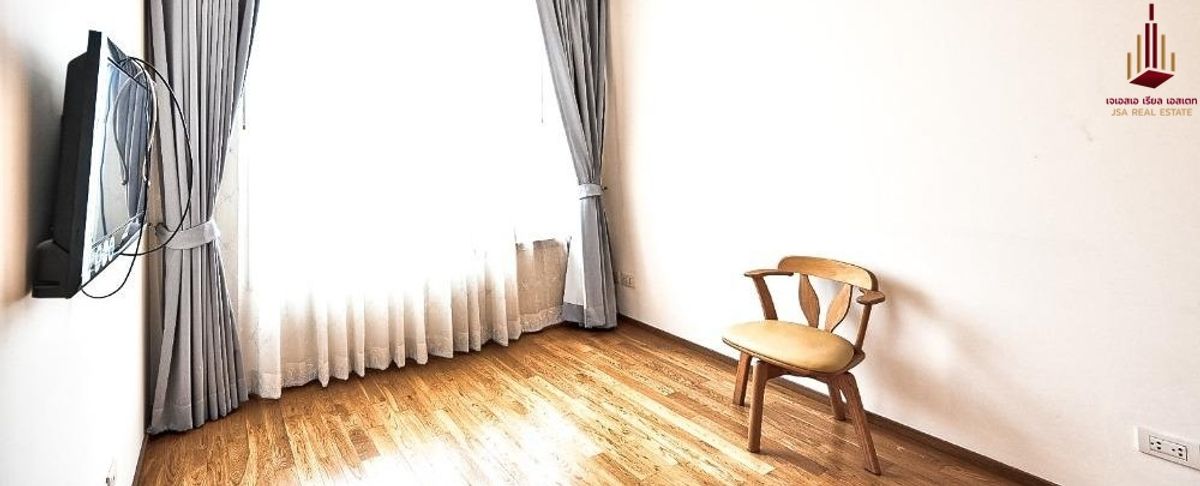 ขายคอนโดสาทร นราธิวาส : ✨ For Sale: The Empire Place Condo ✨ 💰 Only 19,500,000 THB