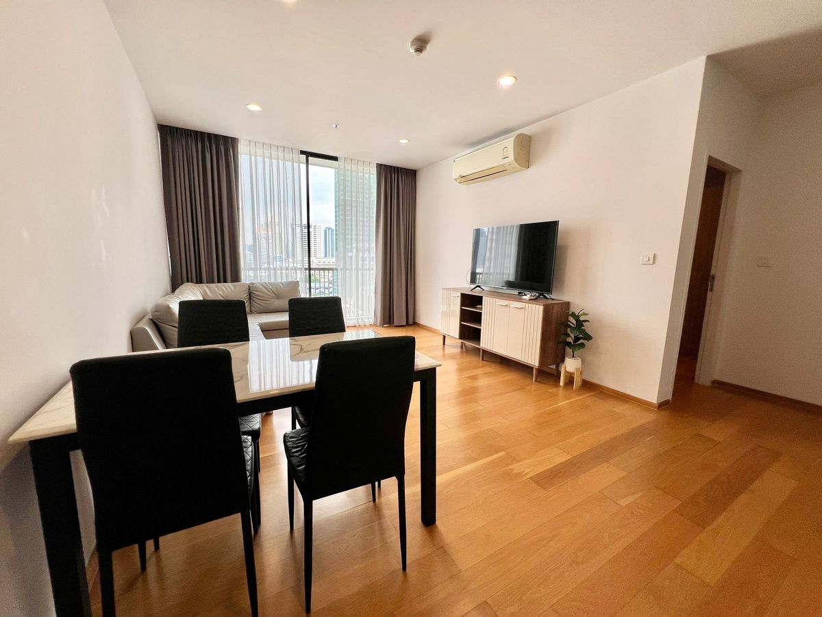 ให้เช่าคอนโดสาทร นราธิวาส : ( UL2410031 ) Tel/Line 096-2473969, ให้เช่า โนเบิล รีโว สีลม 1 ห้องนอน 1 ห้องน้ำ ขนาด 51 ตร.ม. ทิศตะวันออก ห้องสวย พร้อมเข้าอยู่