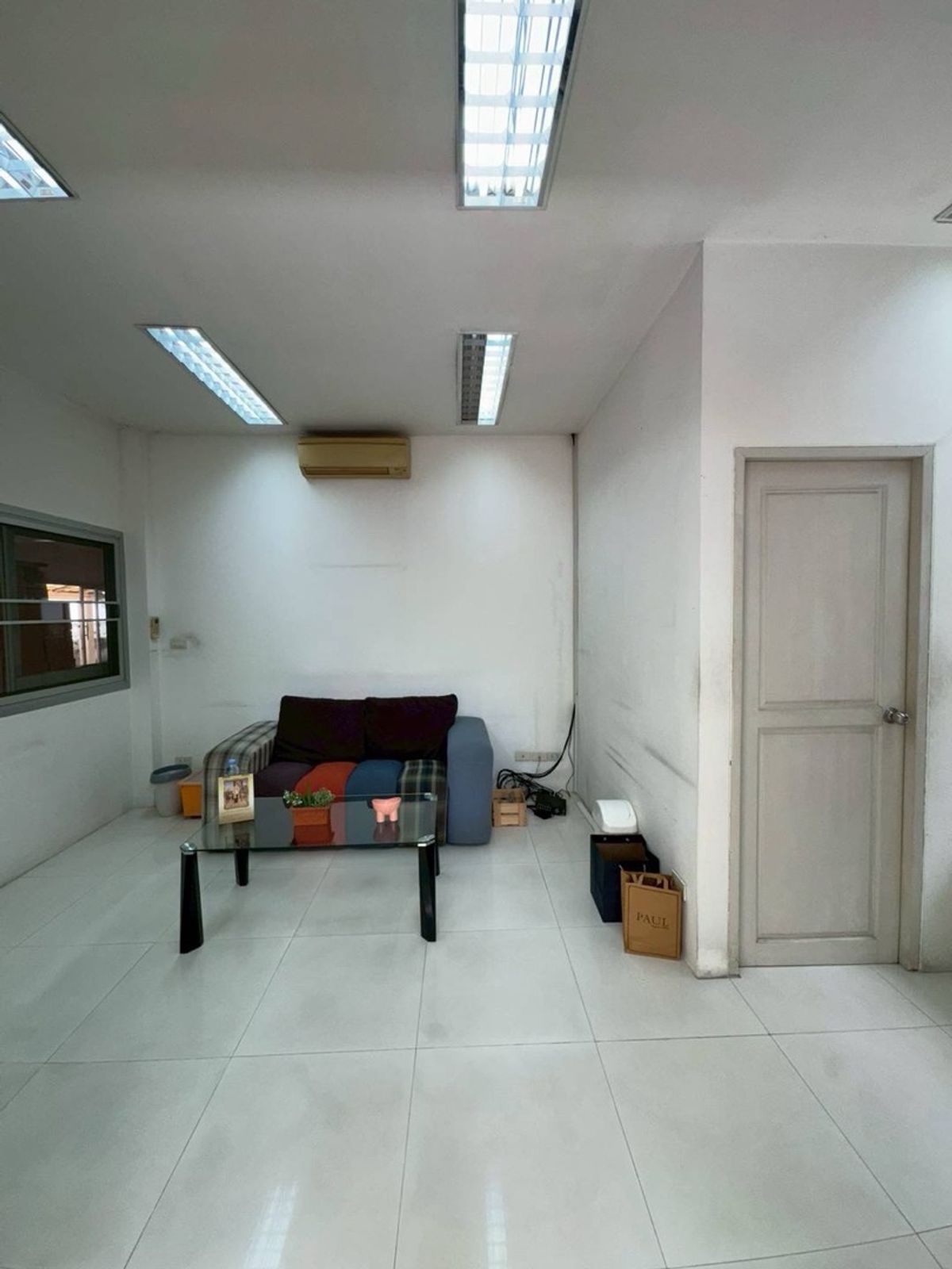 For RentRetail SpaceOnnut, Udomsuk : For sale/rent single house 93 square, Soi Pridi Banomyong, Watthana District, Bangkok.