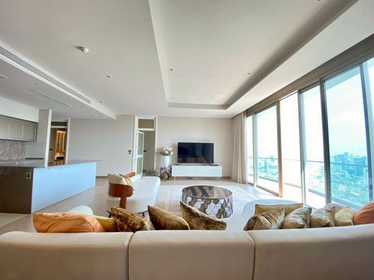 For RentCondoWongwianyai, Charoennakor : ( UL2510074 ) Tel/Line 096-2479369✨FOR RENT The Residences at Mandarin Oriental Bangkok, 3 bedrooms, Size 222 Sq.M. ,RARE ITEM, BEST Price!!!