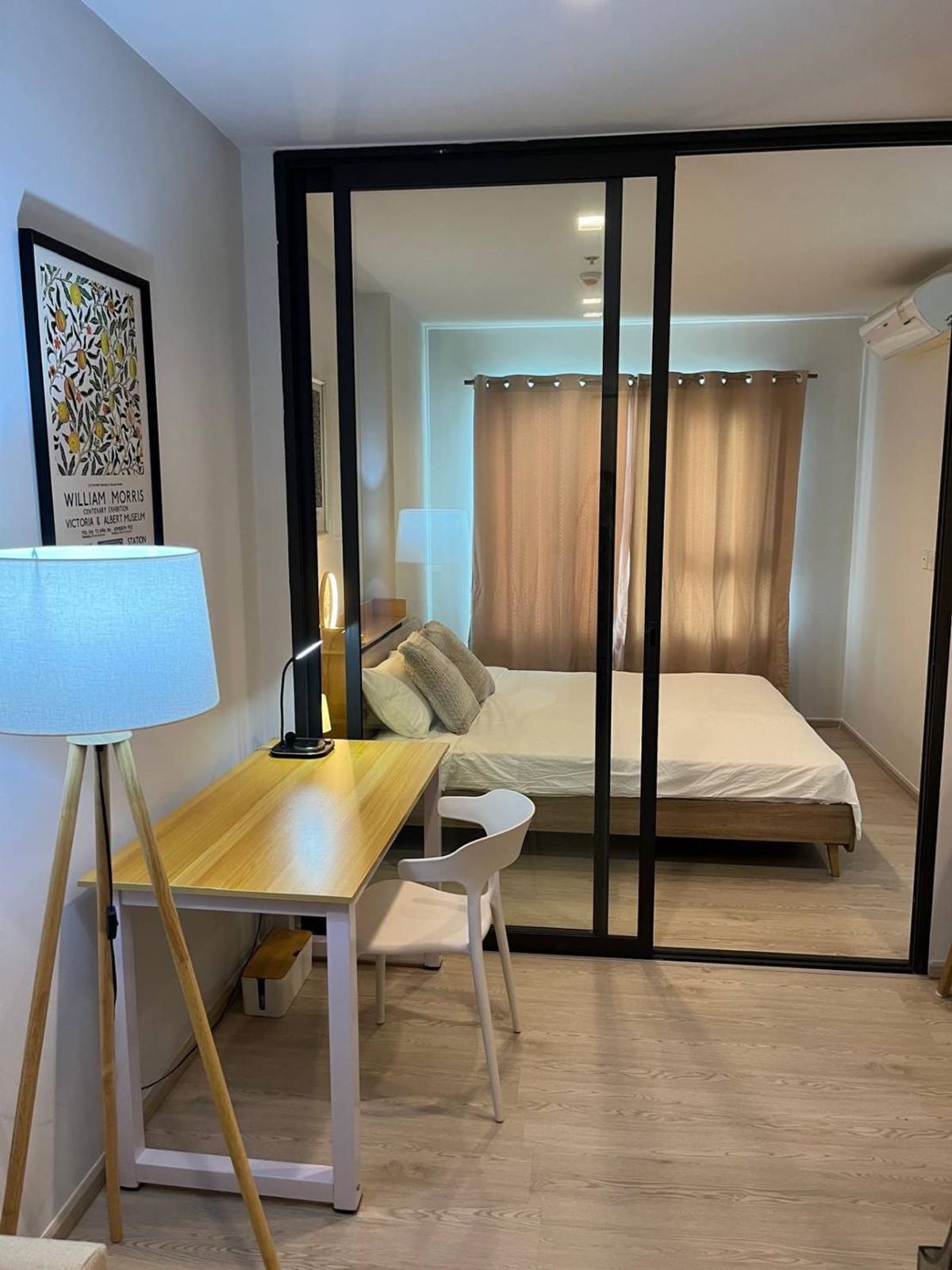 ให้เช่าคอนโดวิทยุ ชิดลม หลังสวน : For rent condo Life One Wireless (S03-2158) 