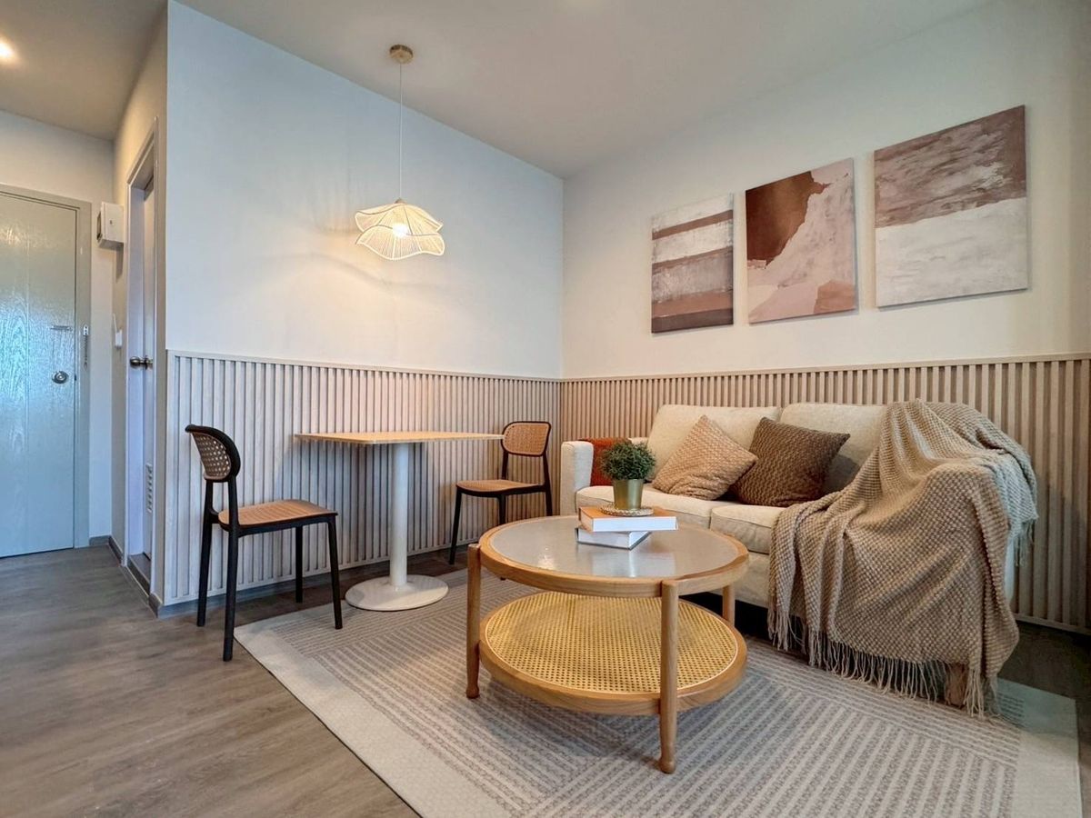 For RentCondoBangna, Bearing, Lasalle : Urgent for rent, Regent Home Bangna, best price, beautifully decorated, has cashback, LINE @nyle responds very quickly.