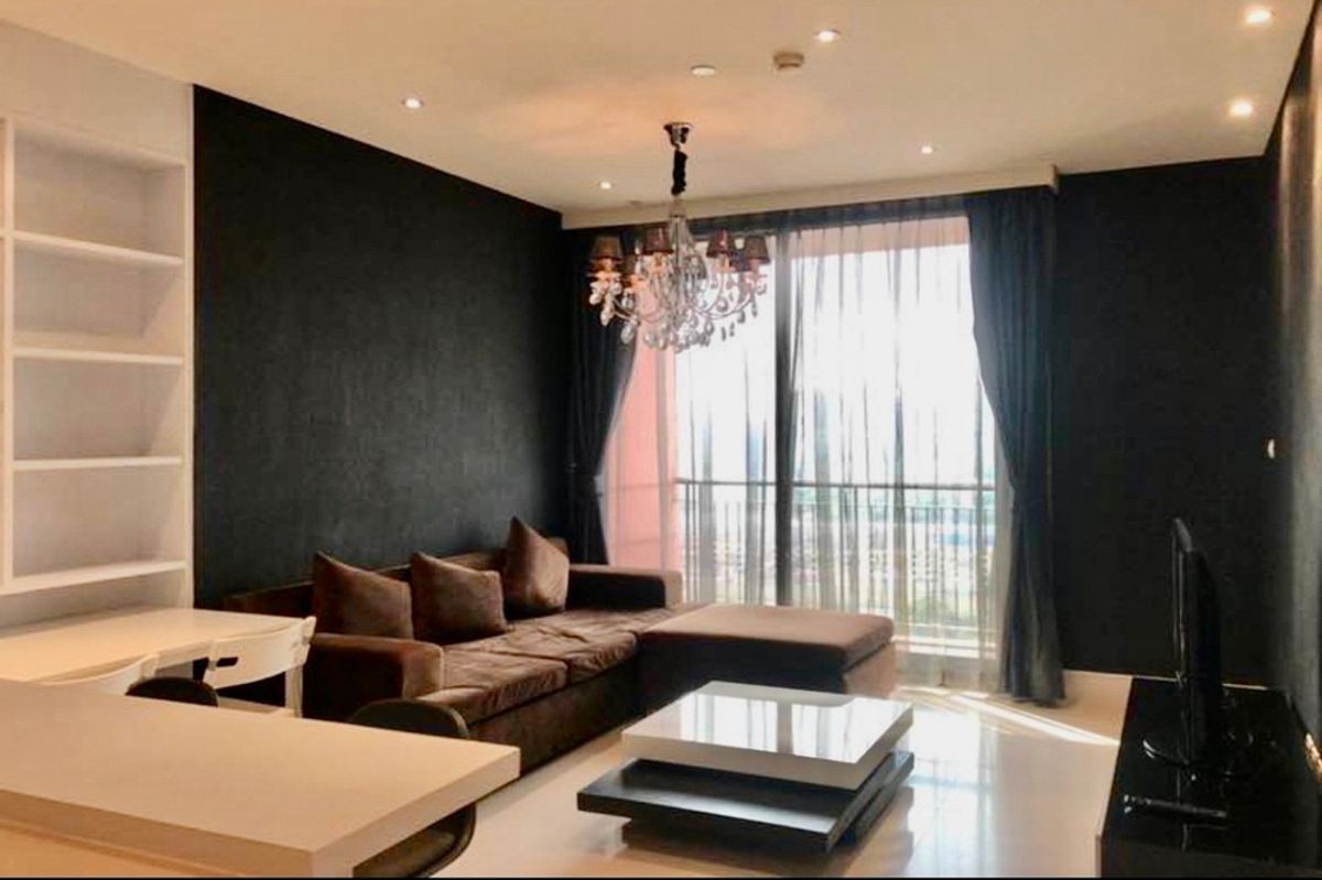 ขายคอนโดสุขุมวิท อโศก ทองหล่อ : 🔥 สำหรับขาย !! เลี้ยงสัตว์ได้, ห้องขนาดใหญ่, วิวสวย, ชั้นสูง 19++, มีอ่างอาบน้ำ!! 🔥 Code C20231200017..........Aguston Sukhumvit 22, 1 ห้องนอน, 1 ห้องน้ำ, แต่งครบ, ราคาพิเศษ!!📣📣