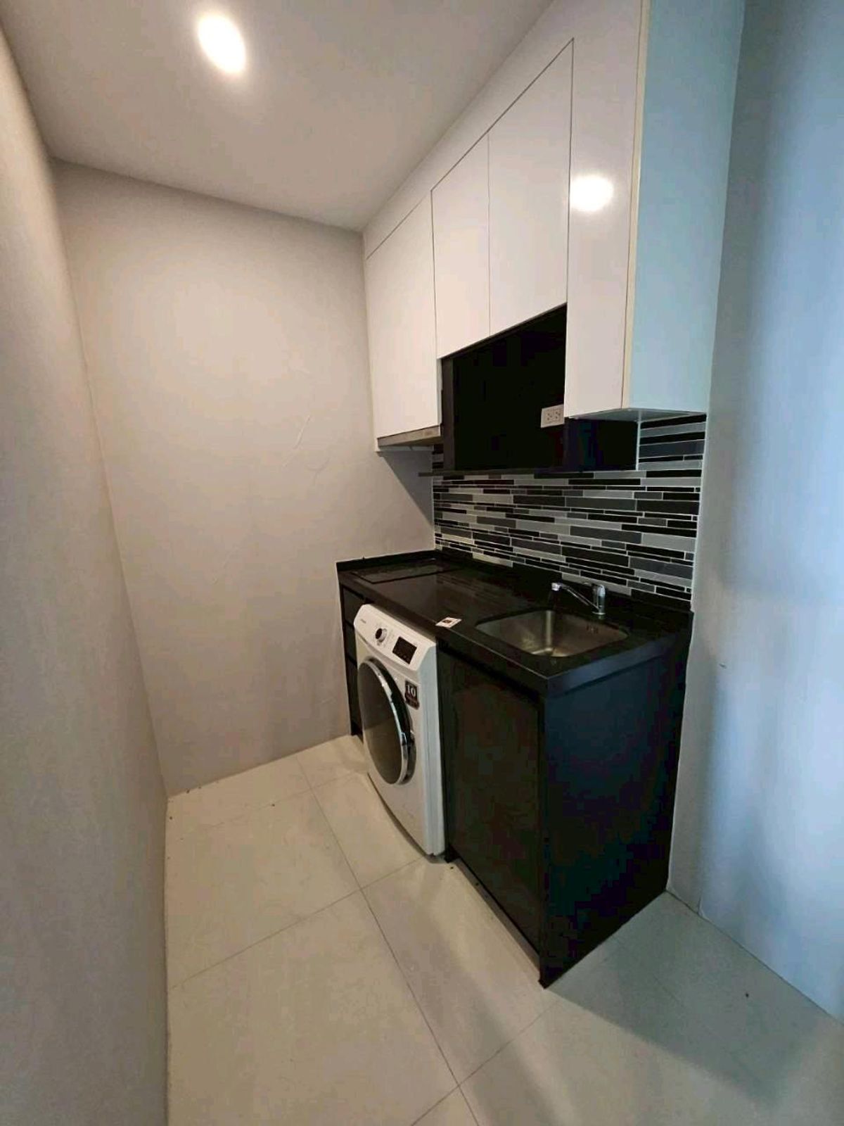 For SaleCondoSathorn, Narathiwat : Condo for Sale: Bangkok Horizon Sathorn–Narathiwas, Prime Location in the Heart of Sathorn – Narathiwas