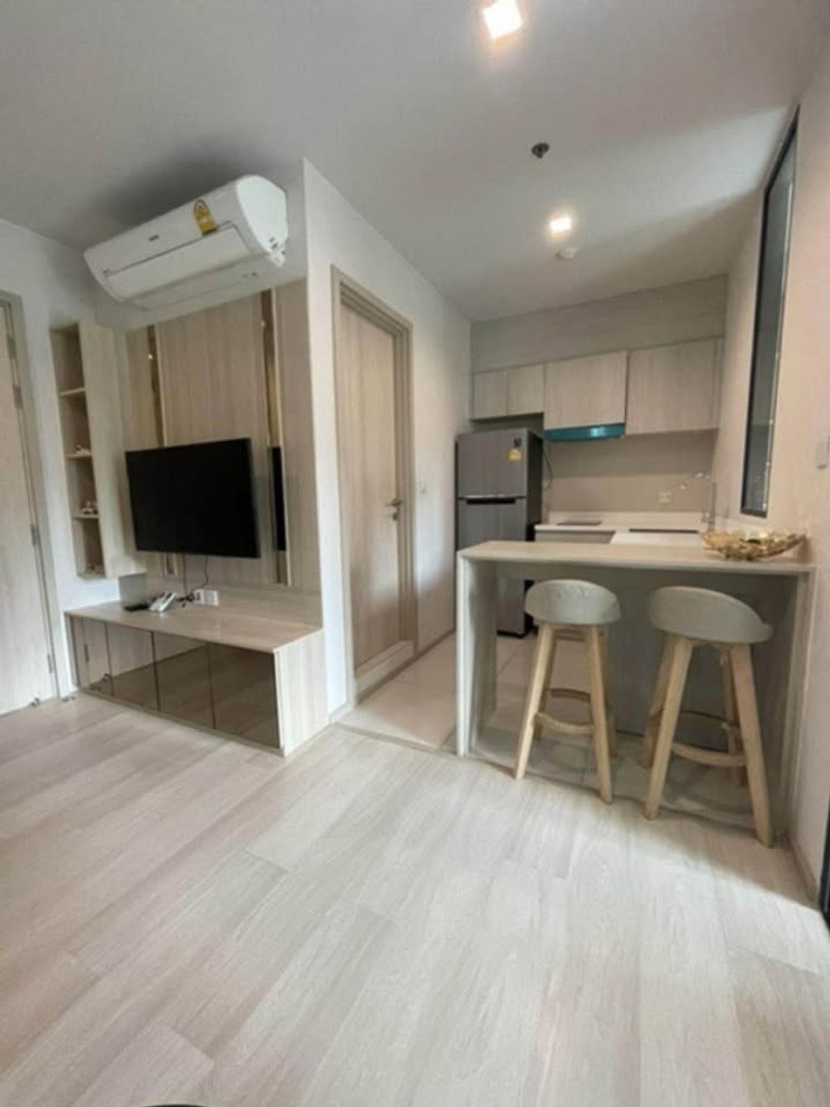For RentCondoWitthayu, Chidlom, Langsuan, Ploenchit : 1 bedroom for rent,located in city center, ready to move in.