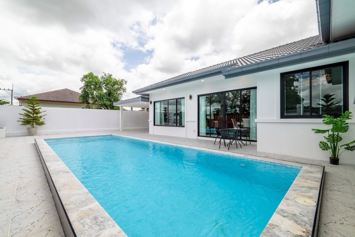 For SalePattaya, Bangsaen, Chonburi : A brand new villa, Huai Yai