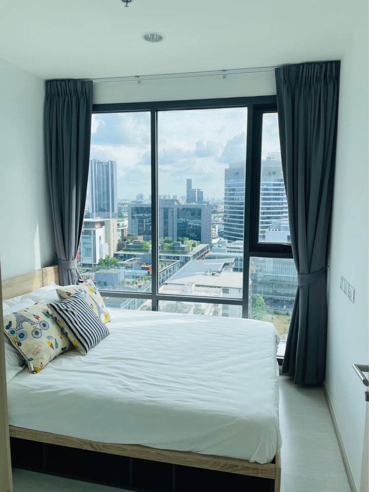 ขายคอนโดสุขุมวิท อโศก ทองหล่อ : ขายคอนโด Rhythm Sukhumvit 42 ราคา 9,500,000 บาท [MKs251010]
