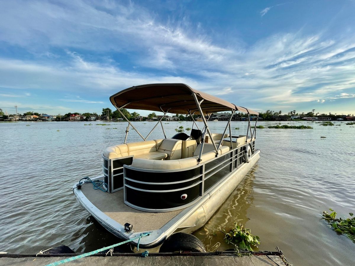 For LeaseholdRetail SpaceRama5, Ratchapruek, Bangkruai : Business for rent, Balinese style cafe on Koh Kret. Located on Koh Kret. Along the Chao Phraya River Area approximately 4 rai
