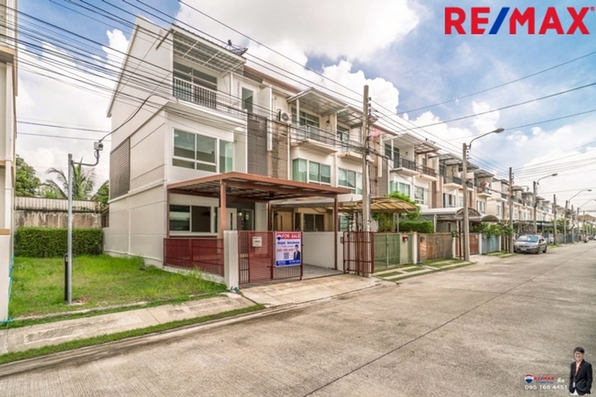 For SaleTownhomeRathburana, Suksawat : Phutthabucha house for sale New house 1 Phutthabucha 36 (corner house, garden view), good condition, newly renovated, best price in the project, 3.19 million, next to the 75 bus depot.
