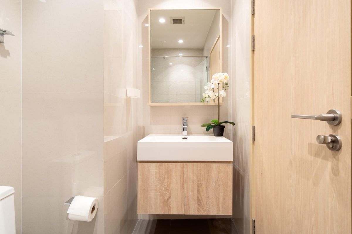 ขายคอนโดสุขุมวิท อโศก ทองหล่อ : 🔥 สำหรับขาย !! ชั้นสูง 18++, ตกแต่งสไตล์โมเดิร์น, ทำเลดี!! 🔥 Code C20241000036..........Maru Ekkamai 2, 2 ห้องนอน, 2 ห้องน้ำ, แต่งครบ, ราคาพิเศษ!!📣📣