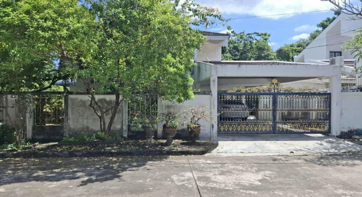 For SaleHousePattanakan, Srinakarin : House for sale, luxury project, Panya Phatthanakan 30, quality commu