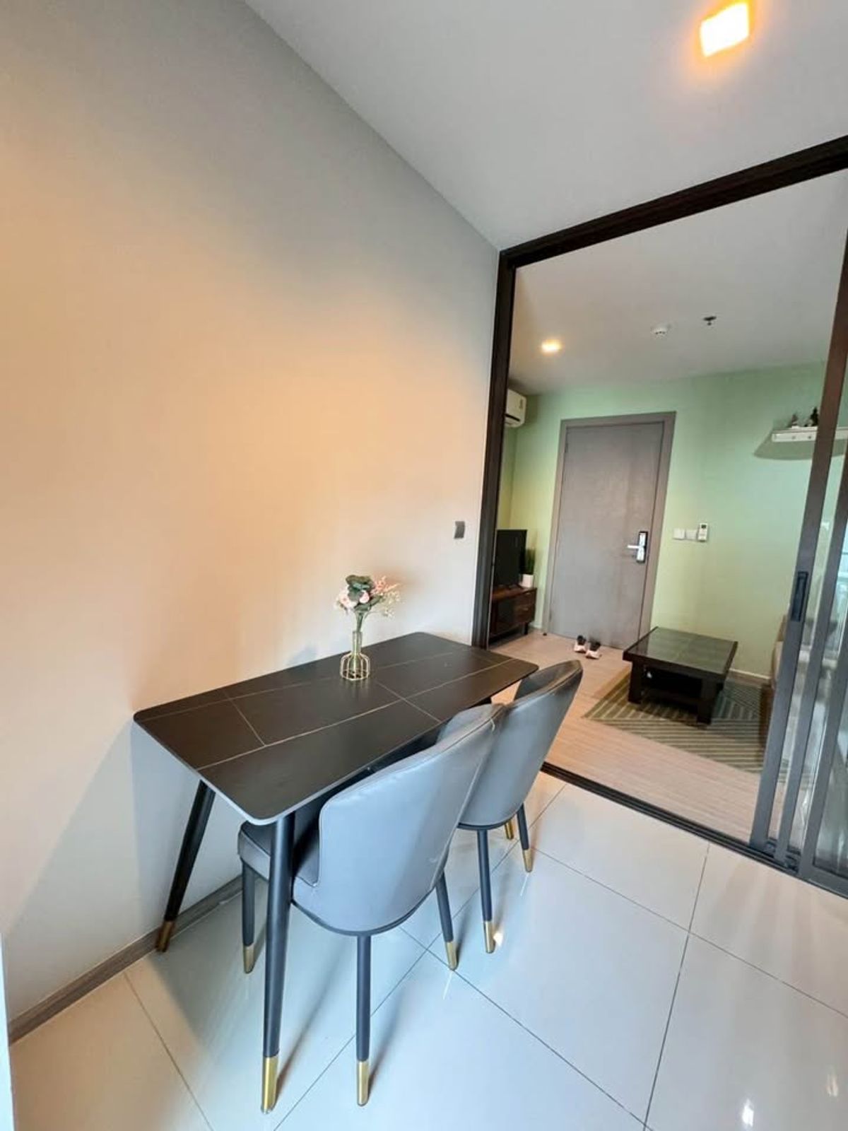 ให้เช่าคอนโดพระราม 9 เพชรบุรีตัดใหม่ RCA : 💥DL-9203💥ว่าง ให้ เช่า   ไลฟ์ อโศก - พระราม 9👉แอดไลน์ @accessliving 