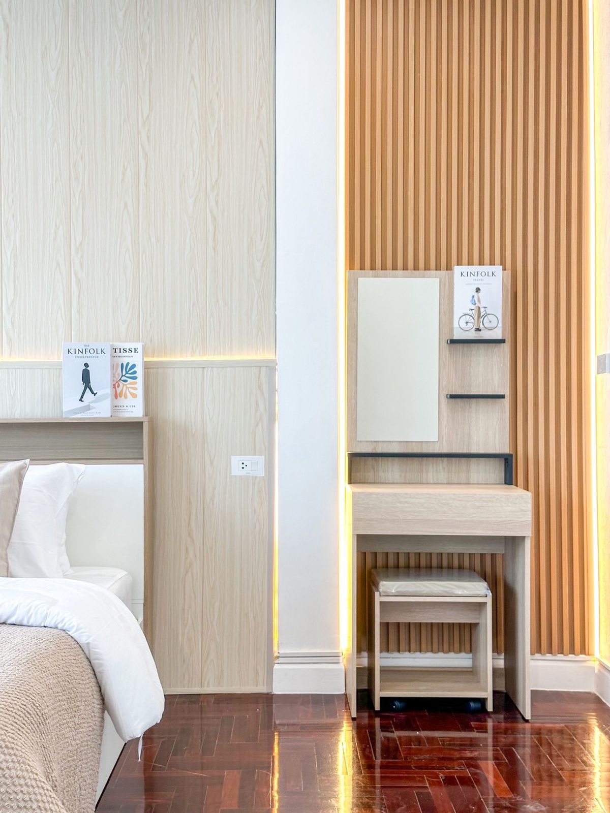 For SaleTownhomePattanakan, Srinakarin : K-6583 HOT DEAL 🔥 Beautiful house, newly decorated, good location, near Suan Luang Rama 9, de Siam, Suan Luang Rama 9, ready to move in.