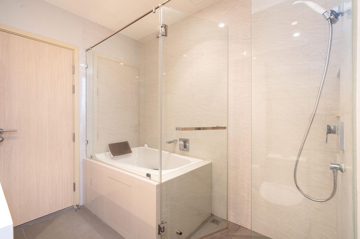 ขายคอนโดสุขุมวิท อโศก ทองหล่อ : 🔥 สำหรับขาย !! ชั้นสูง 18++, ตกแต่งสไตล์โมเดิร์น, ทำเลดี!! 🔥 Code C20241000036..........Maru Ekkamai 2, 2 ห้องนอน, 2 ห้องน้ำ, แต่งครบ, ราคาพิเศษ!!📣📣