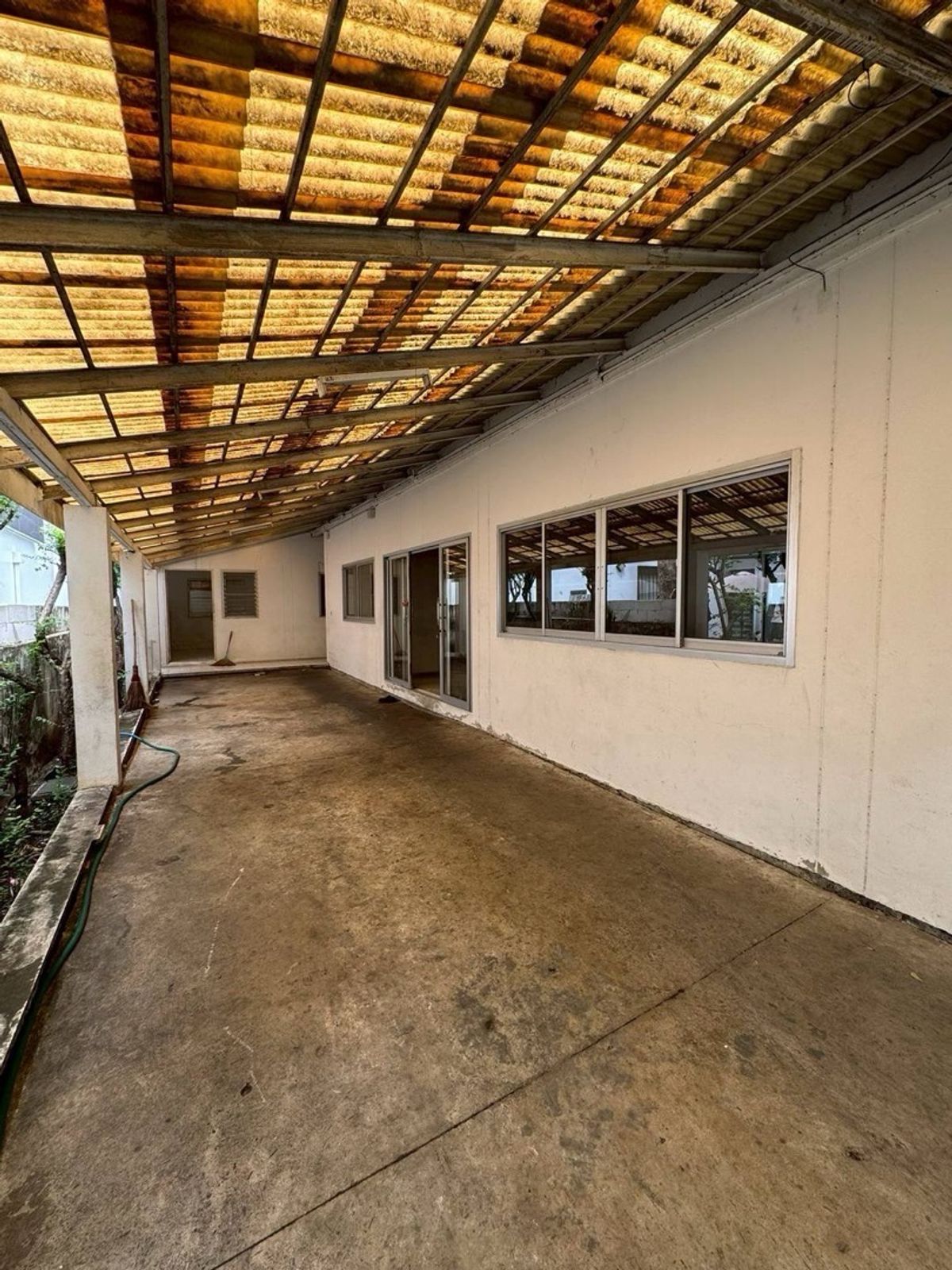 For RentRetail SpaceOnnut, Udomsuk : For sale/rent single house 93 square, Soi Pridi Banomyong, Watthana District, Bangkok.