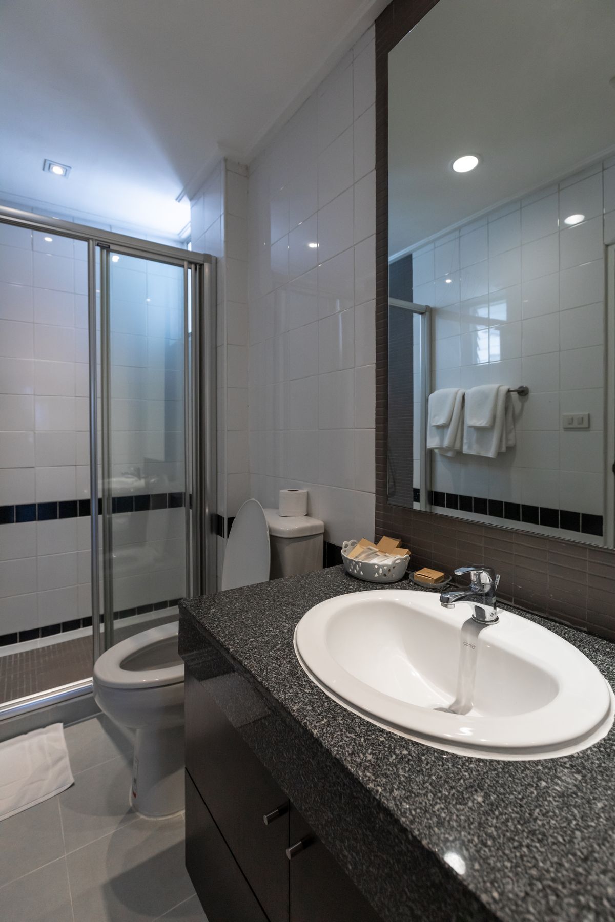 For RentNana, North Nana,Sukhumvit13, Soi Nana : 2 Bedrooms 2 Bathrooms near BTS NANA (166 s.q.m.)