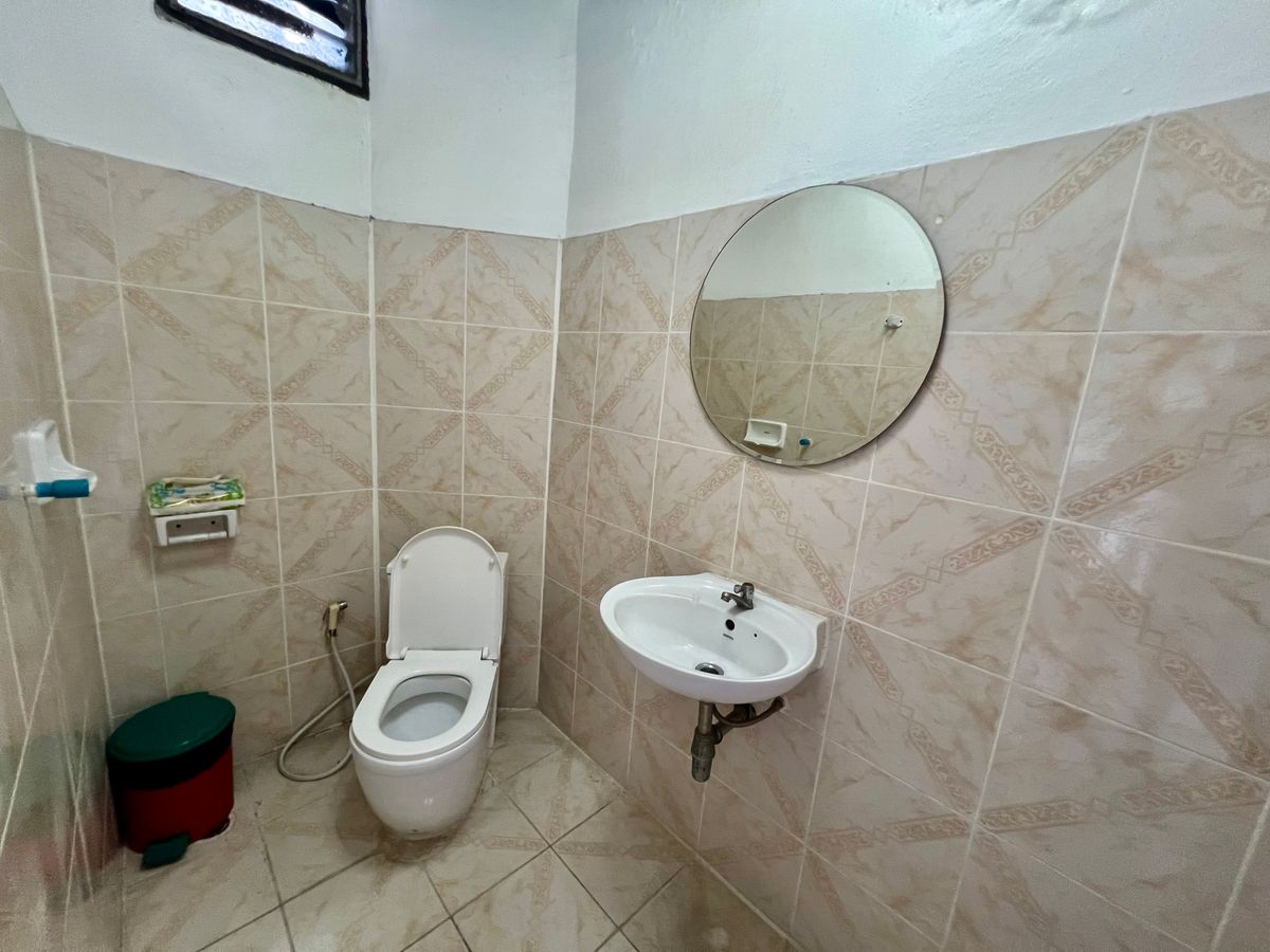 For SaleHome OfficeKaset Nawamin,Ladplakao : For Sale: 5-Storey Corner Commercial Building in Sena District | Fully Renovated, Prime Location, Ready for Business or Investment | High Rental Yield 6%++