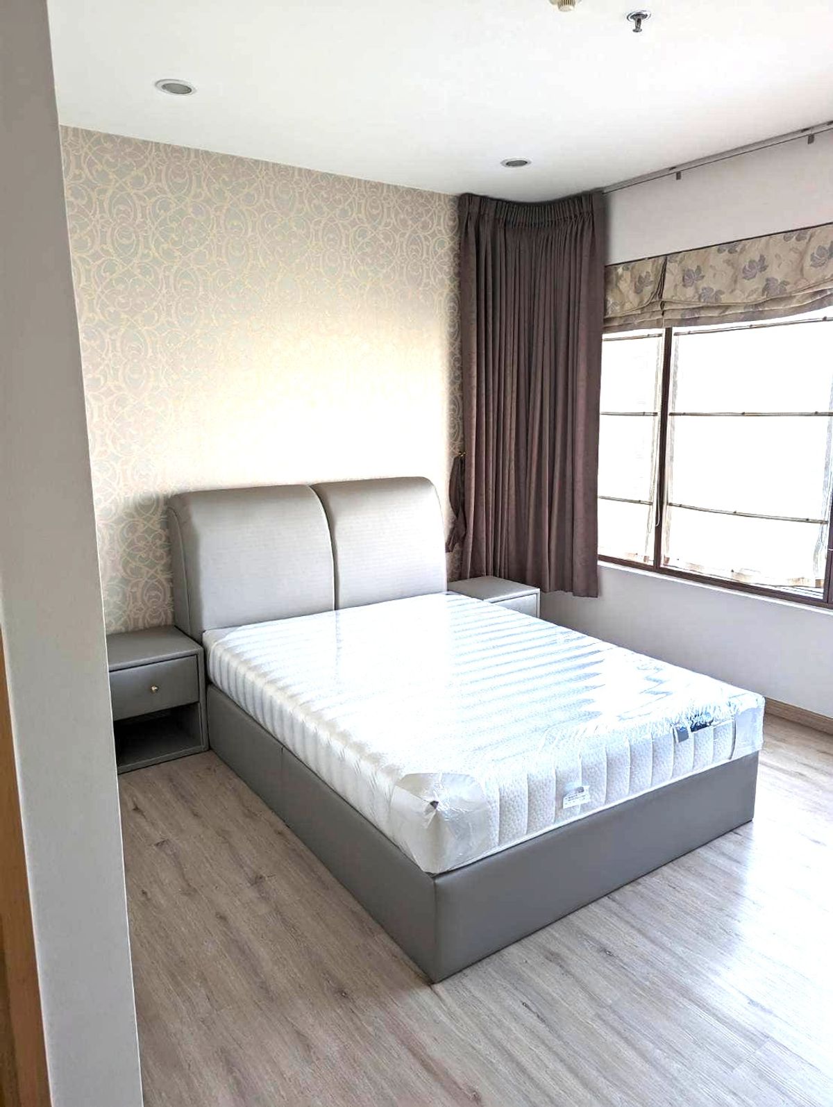 ให้เช่าคอนโดสุขุมวิท อโศก ทองหล่อ : ให้เช่า The Emporio Place ราคา 70,000 บาท [NCr251022]