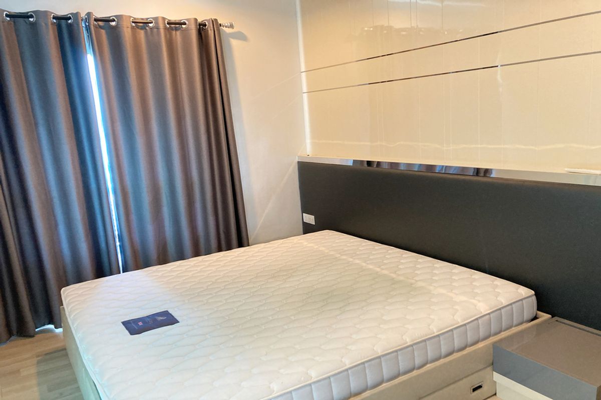 ขายคอนโดสาทร นราธิวาส : 🔥 ขายพร้อมผู้เช่า !! ชั้นสูง 17++, ห้องอยู่ทิศใต้ ทำเลดี!! 🔥 Code C20221201849..........The Key Sathorn - Charoenraj, 1 ห้องนอน, 1 ห้องน้ำ, แต่งครบ, ราคาพิเศษ!!📣📣