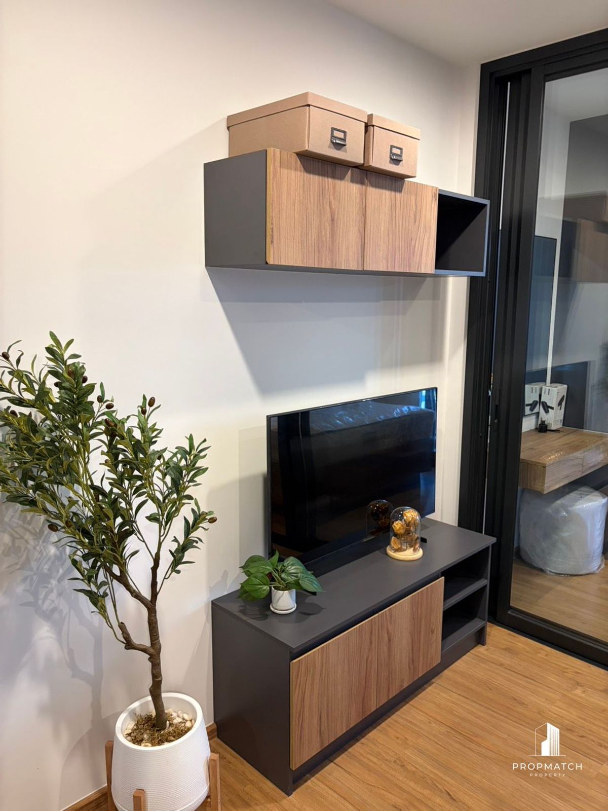 ให้เช่าคอนโดลาดพร้าว เซ็นทรัลลาดพร้าว : ✨Flash Deal ✨The Line Vibe( 1Bed 1Bath 32.5SQM.) แต่งครบพร้อมอยู่ !! เพียง 18,999บาทต่อเดือน Tel.0981315848 @propmatch