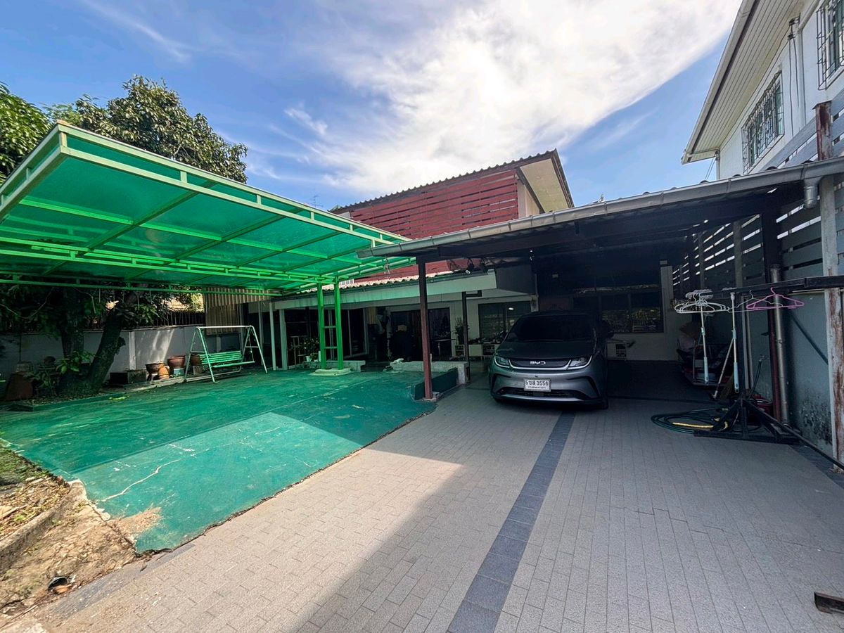 ขายบ้านอ่อนนุช อุดมสุข : ขาย บ้านเดี่ยว ใกล้รถไฟฟ้าหมู่บ้านมิตรภาพ 1  ซอยอ่อนนุช 46 แยก 8