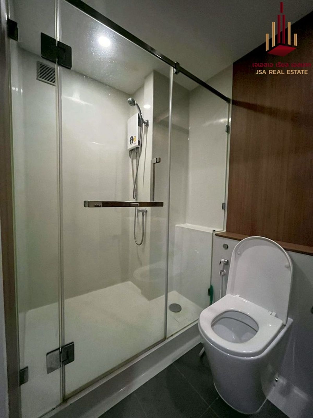 ขายคอนโดสาทร นราธิวาส : ✨ For Sale : Blossom Condo @ Sathorn Charoenrat Condo ✨  💰 only 3,650,000  thb