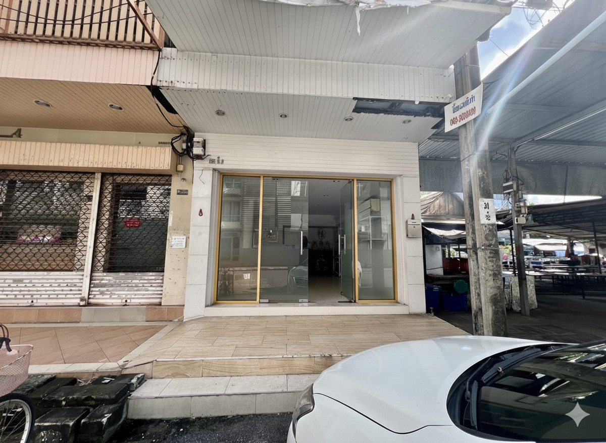 For SaleHome OfficeKaset Nawamin,Ladplakao : For Sale: 5-Storey Corner Commercial Building in Sena District | Fully Renovated, Prime Location, Ready for Business or Investment | High Rental Yield 6%++
