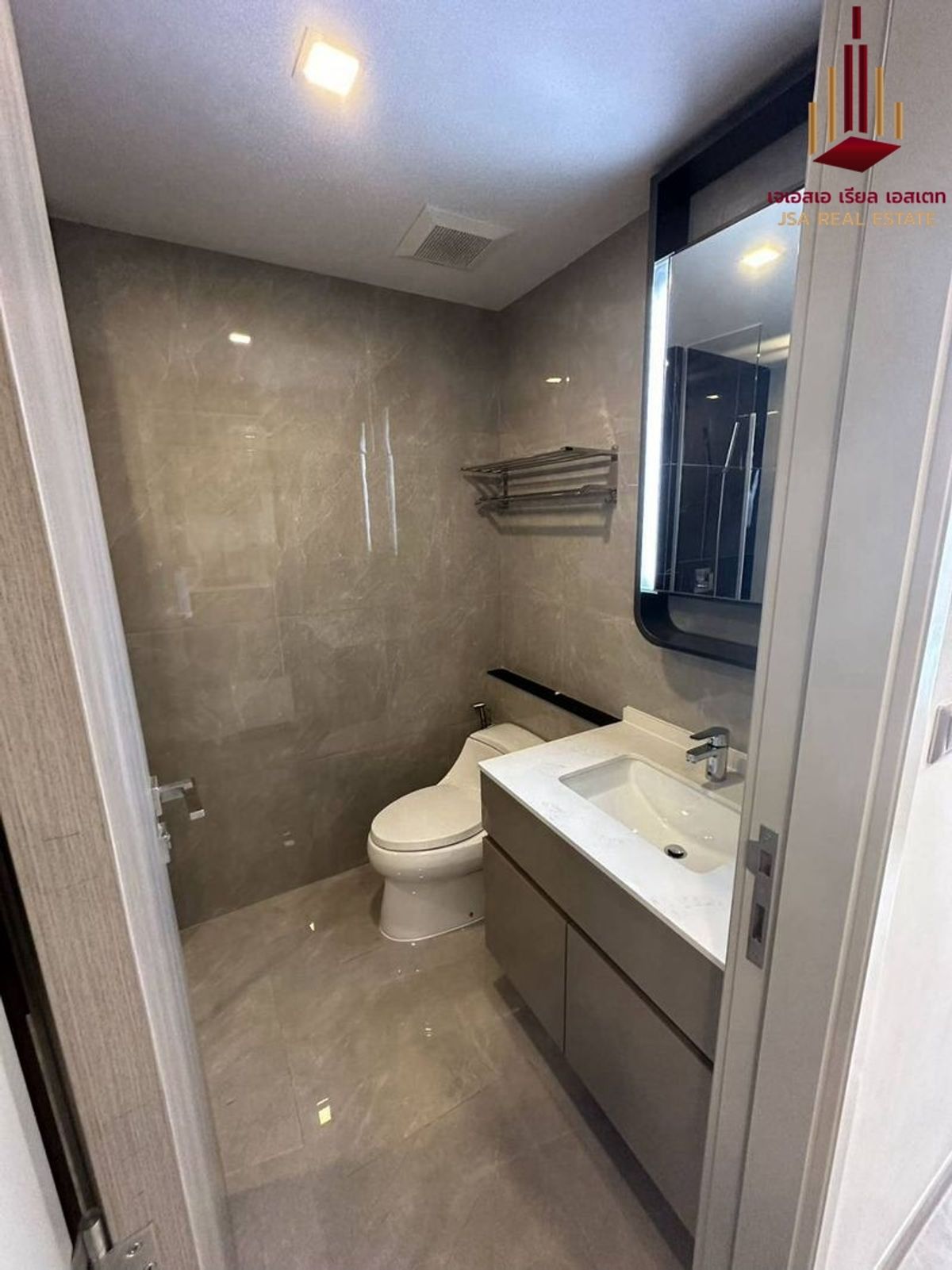 For SaleCondoRama9, Petchburi, RCA : ✨ For Sale : One9Five Asoke - Rama 9 Condo ✨ 💰 only 4,800,000 thb