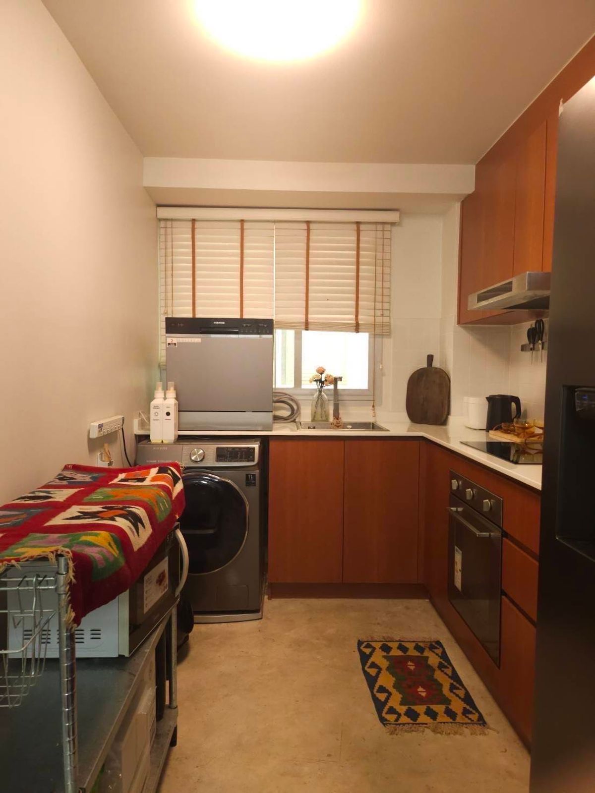 ให้เช่าคอนโดสุขุมวิท อโศก ทองหล่อ : ให้เช่าคอนโด 49 พลัส เฟอร์นิเจอร์ครบ (S03-2157)