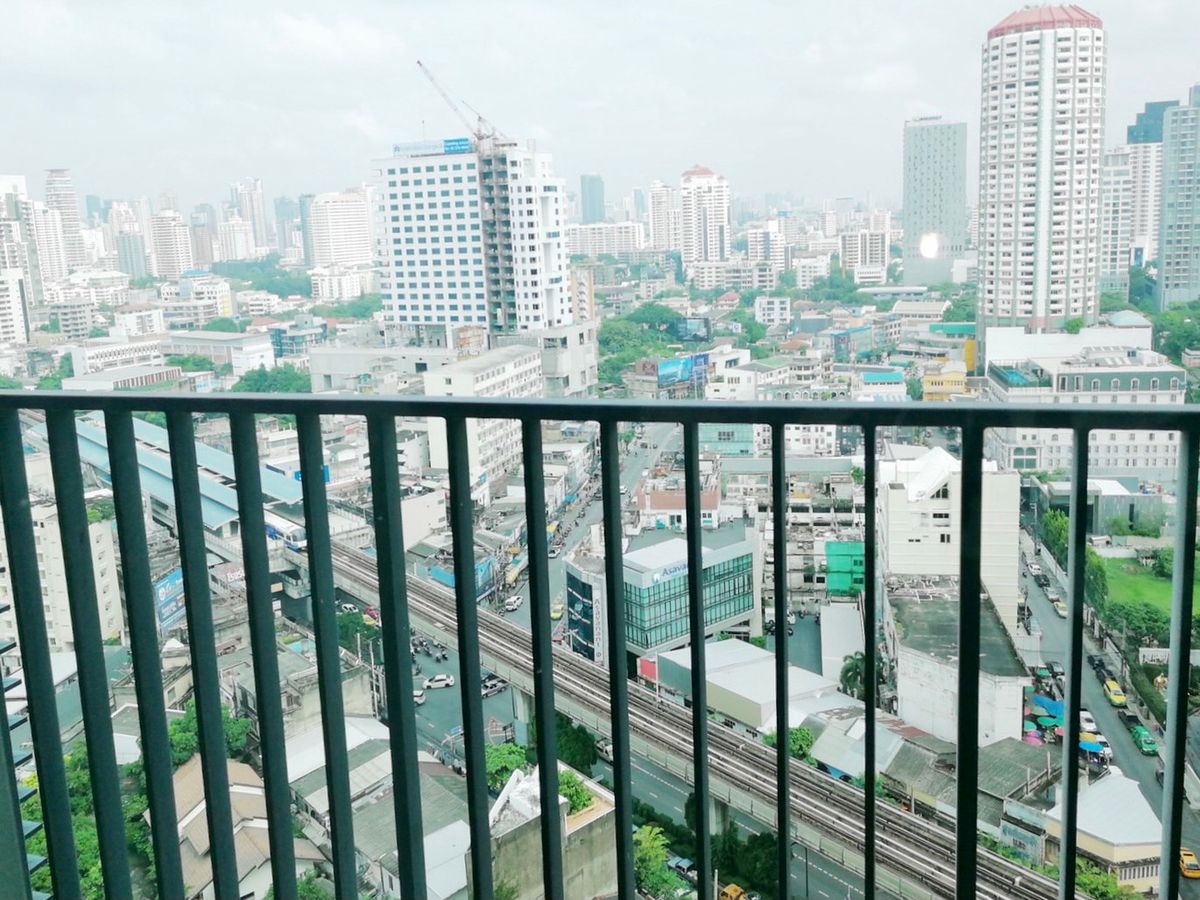 ขายคอนโดสุขุมวิท อโศก ทองหล่อ : For Sale : Siri @Sukhumvit (S15-16585(S))