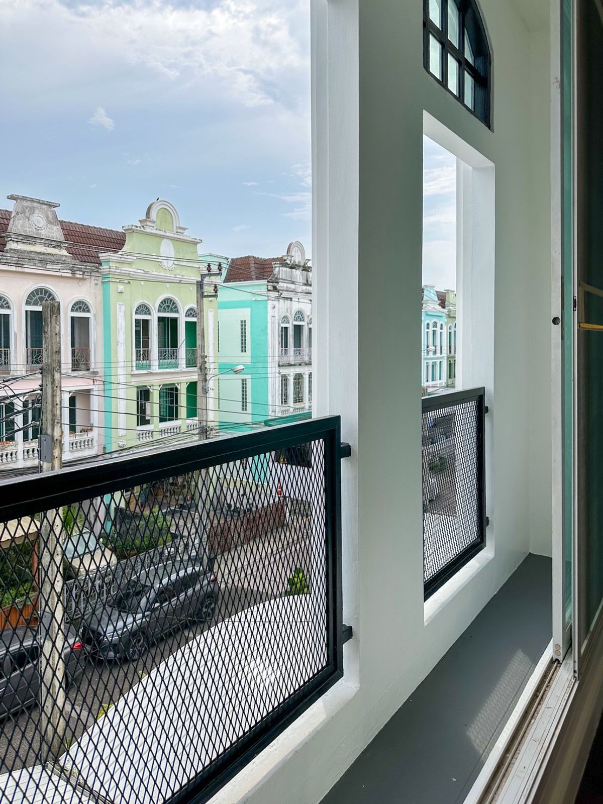 For SaleTownhomePattanakan, Srinakarin : K-6583 HOT DEAL 🔥 Beautiful house, newly decorated, good location, near Suan Luang Rama 9, de Siam, Suan Luang Rama 9, ready to move in.