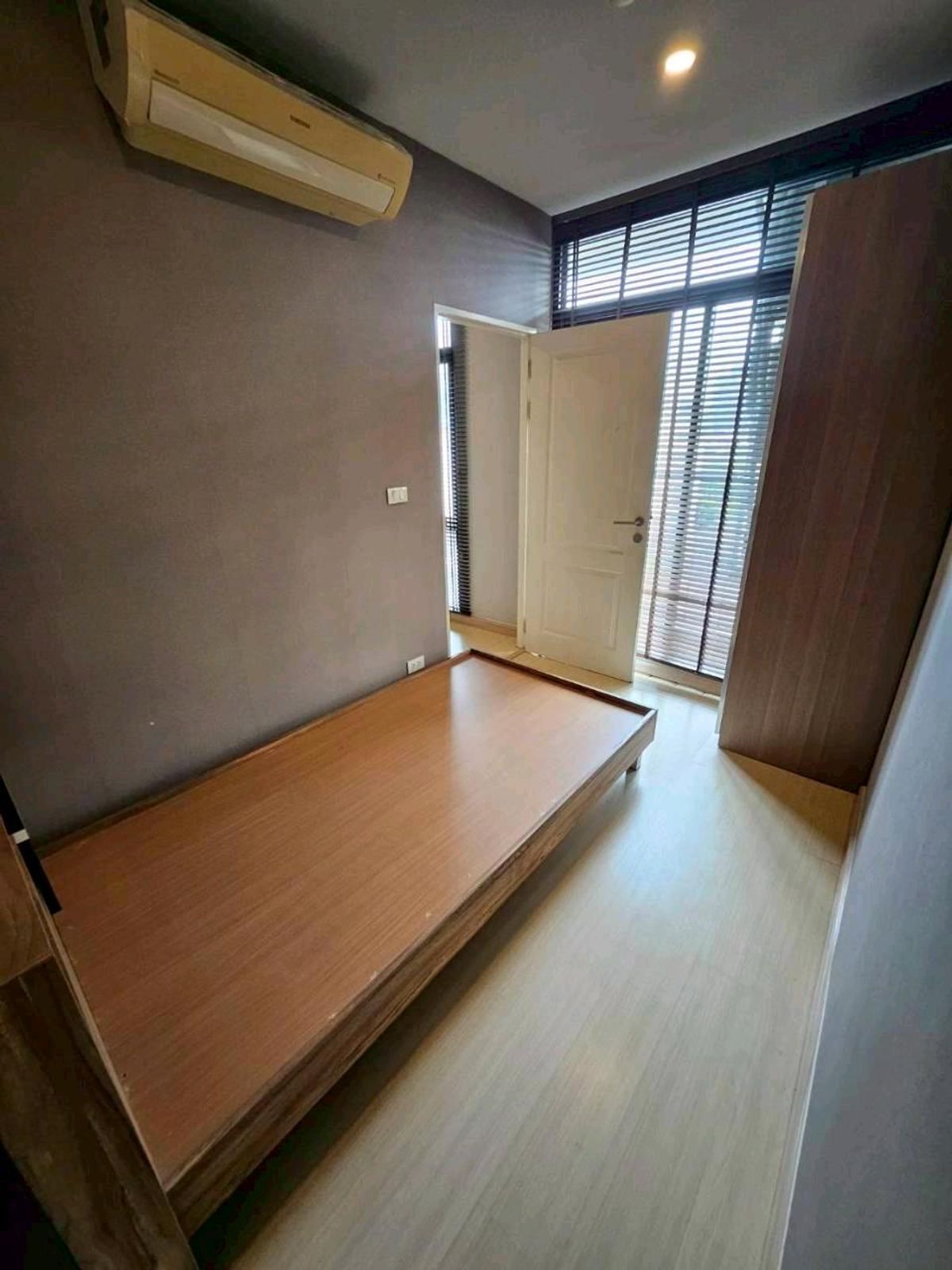 For SaleCondoSathorn, Narathiwat : Condo for Sale: Bangkok Horizon Sathorn–Narathiwas, Prime Location in the Heart of Sathorn – Narathiwas