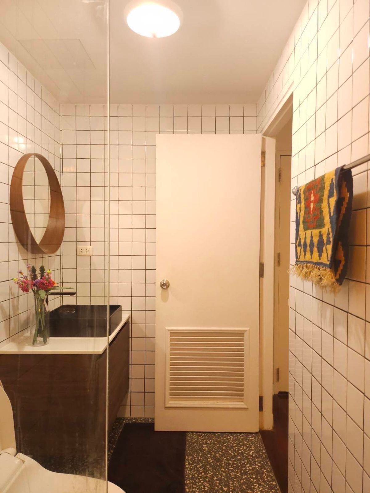 ให้เช่าคอนโดสุขุมวิท อโศก ทองหล่อ : ให้เช่าคอนโด 49 พลัส เฟอร์นิเจอร์ครบ (S03-2157)