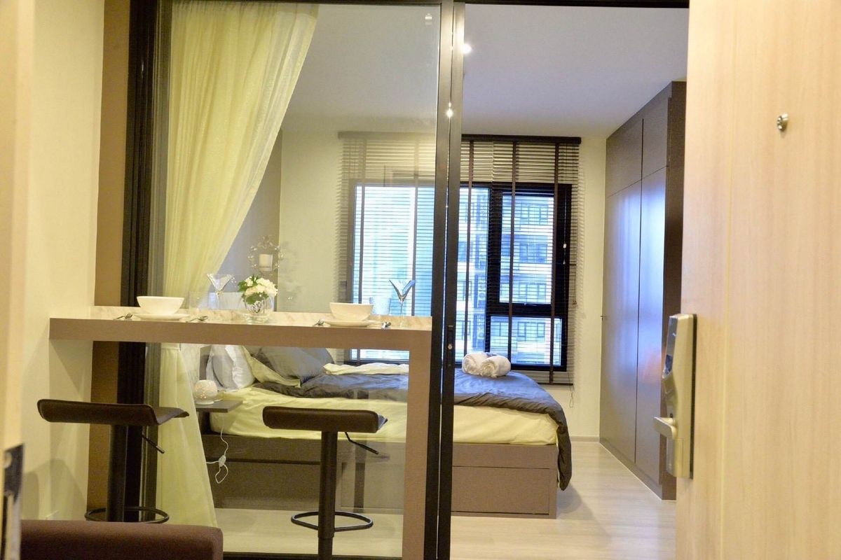 For RentCondoRama9, Petchburi, RCA : For rent RR1245 Life Asoke, beautiful room, fully furnished, near MRT Rama 9.