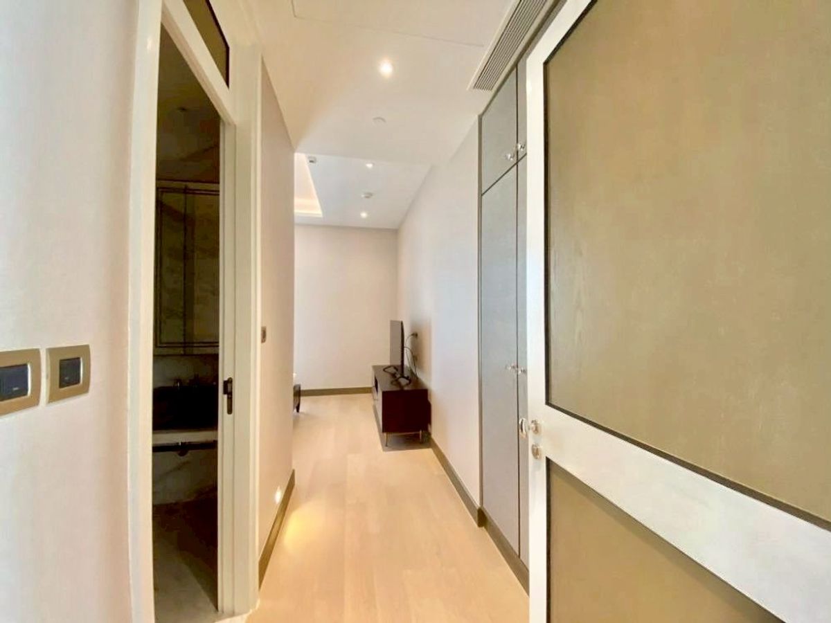 For RentCondoWongwianyai, Charoennakor : ( UL2510074 ) Tel/Line 096-2479369✨FOR RENT The Residences at Mandarin Oriental Bangkok, 3 bedrooms, Size 222 Sq.M. ,RARE ITEM, BEST Price!!!