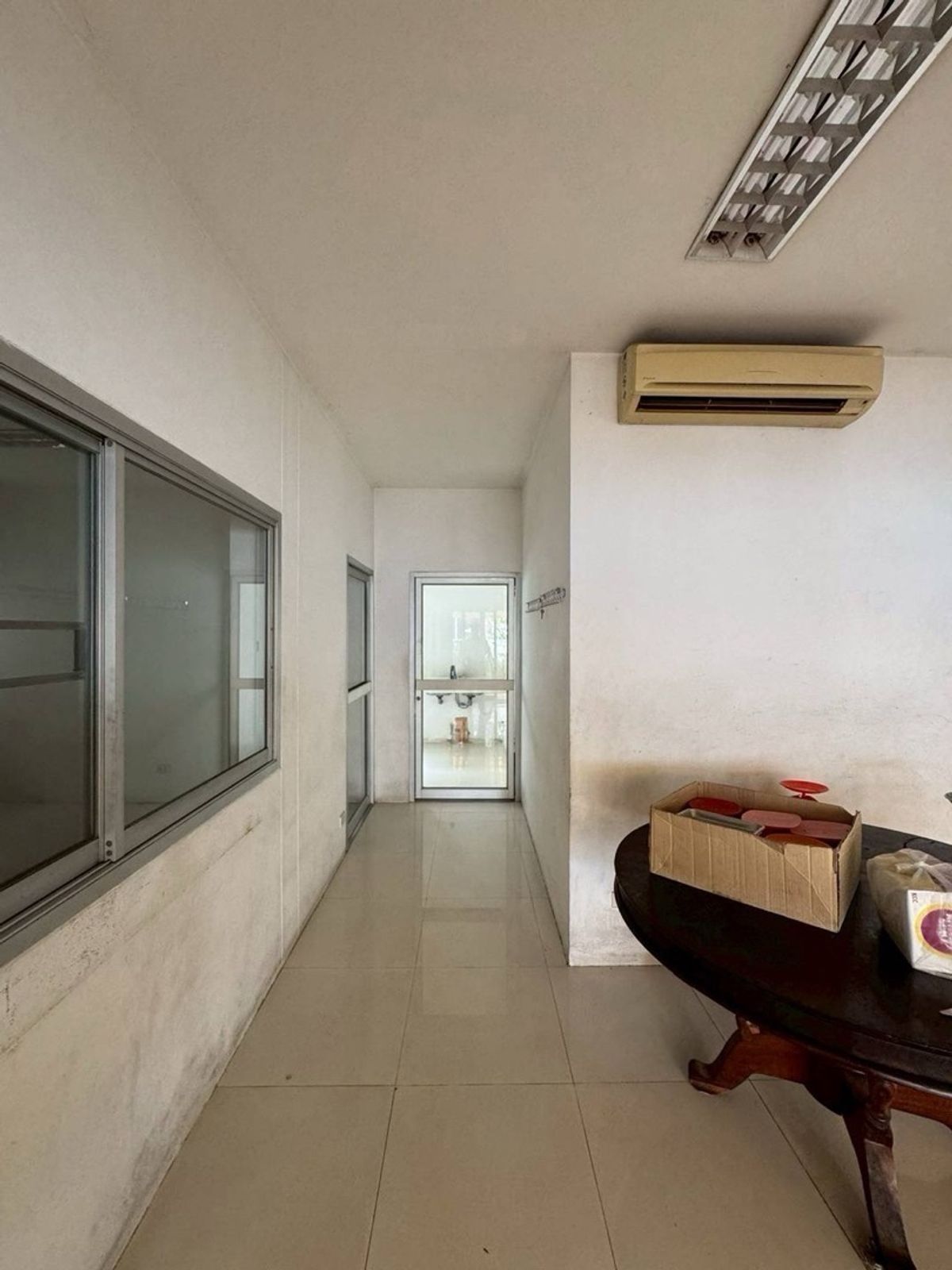 For RentRetail SpaceOnnut, Udomsuk : For sale/rent single house 93 square, Soi Pridi Banomyong, Watthana District, Bangkok.