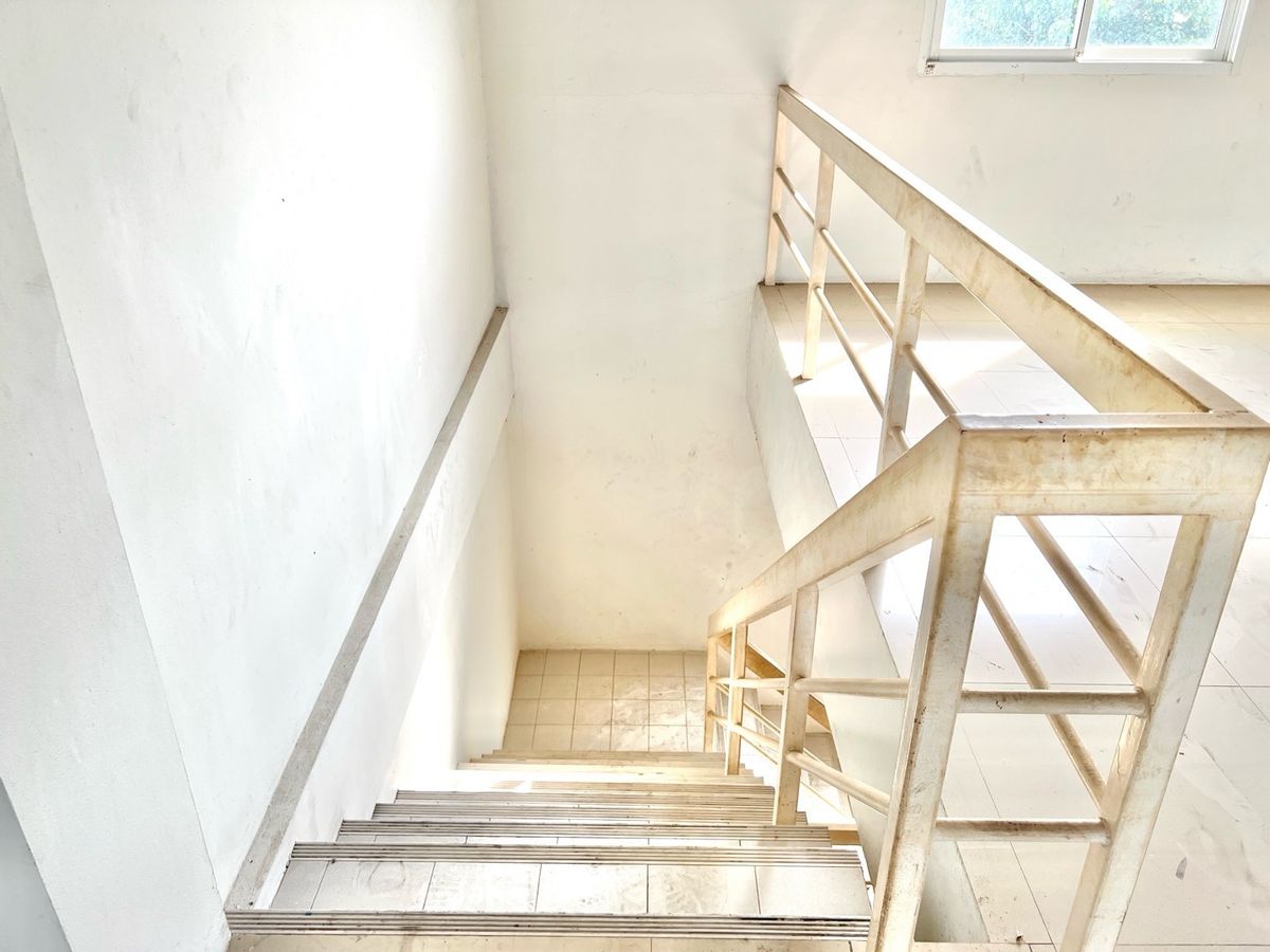 ขายอาคารพาณิชย์บางนา แบริ่ง ลาซาล : ขายถูกอาคารพาณิชย์ 2 คูหา 4 ชั้น 70 ตารางวา ใกล้ BTS แบริ่ง ทำเลดี เดินทางสะดวกหลายเส้นทาง