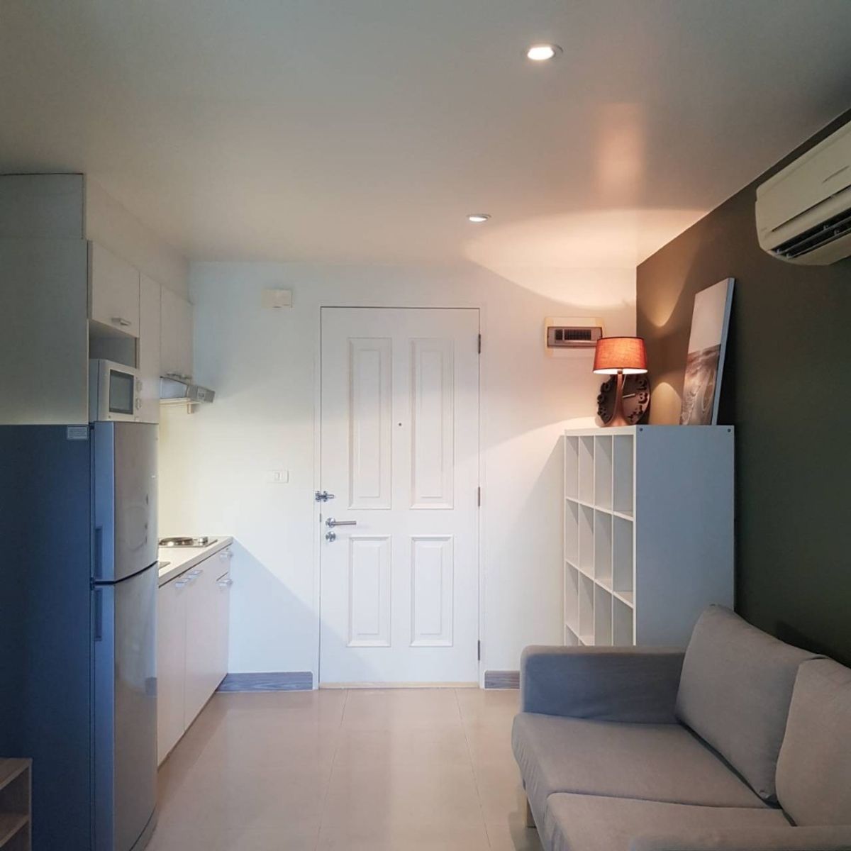 ให้เช่าคอนโดสุขุมวิท อโศก ทองหล่อ : คอนโด Low Rise 1 ห้องนอน 1 ห้องน้ำ ขนาด 36 ตร.ม. ที่ The Clover Thonglor ให้เช่าเดือนละ 17,000 บาท ที่ทองหล่อ ซอย 18 ใกล้ BTS ทองหล่อ