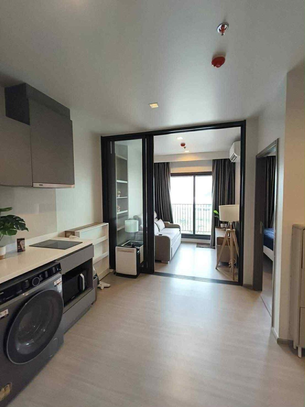 For RentCondoRama9, Petchburi, RCA : For rent RR1255 Life Asoke Hype, beautiful room, fully furnished. Near MRT Rama 9