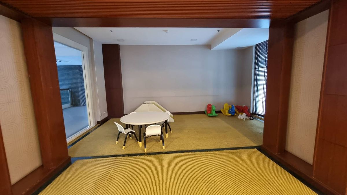 ขายคอนโดวิทยุ ชิดลม หลังสวน : ขายคอนโด The Address Chidlom ราคา 8,000,000 บาท