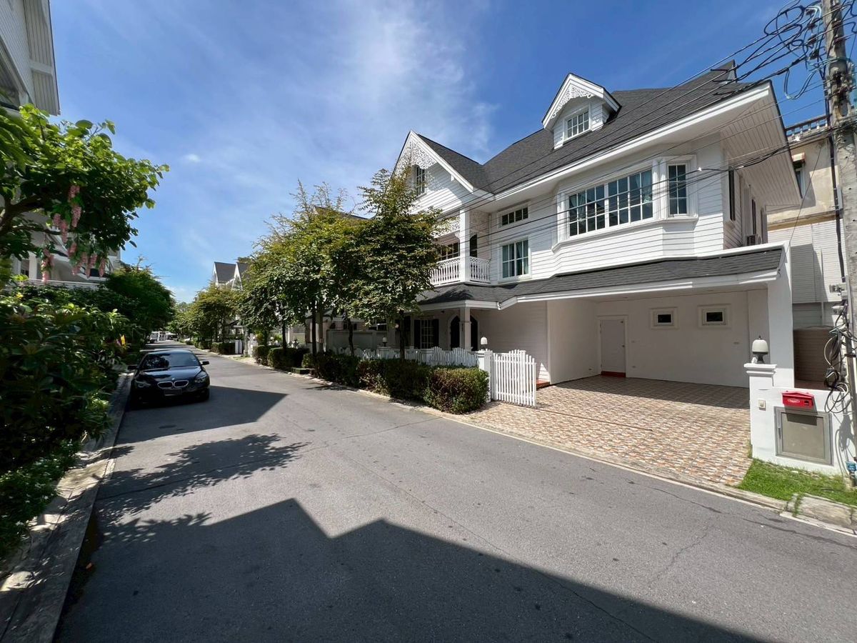 ให้เช่าบ้านสมุทรปราการ สำโรง : หมู่บ้าน Fantasia Villa 3 ให้เช่า