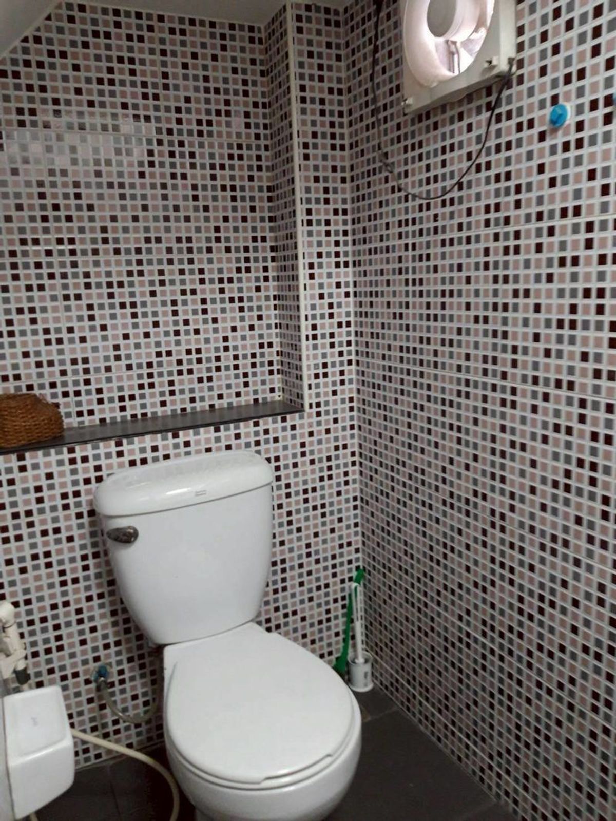 For SaleHome OfficePattanakan, Srinakarin : 🔥Home Office Krungthep Kreetha 25 Cheap price, corner plot, next to the road, 4 lanes, opposite Wellington International School.