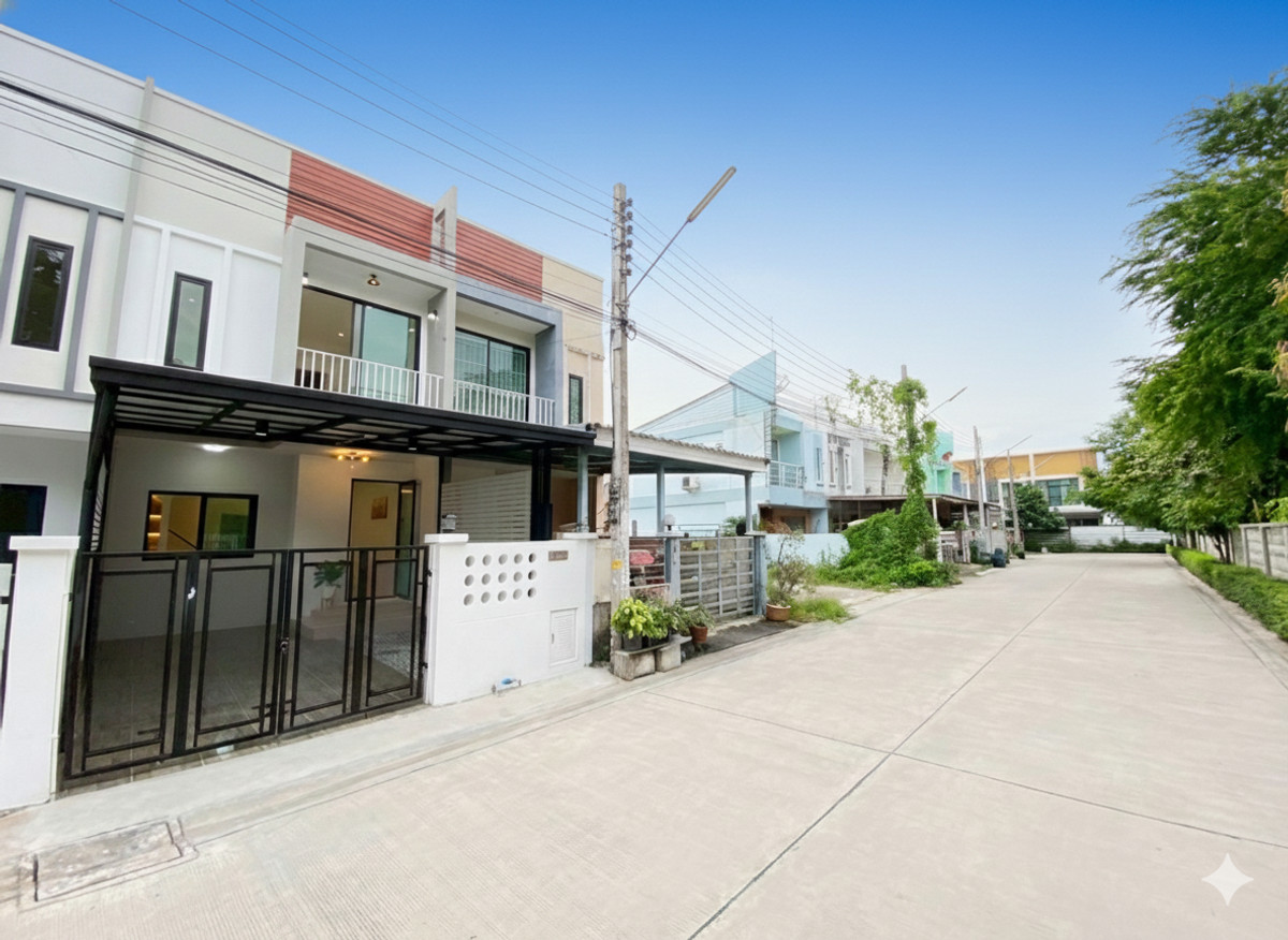For SaleTownhomeVipawadee, Don Mueang, Lak Si : 2-story townhouse for sale, Don Mueang, Merit Grand University, Soi Thet Rachan 1, near the Red Line BTS. Don Mueang Station Near Don Mueang Airport, newly decorated, ready to move in, free loan application.