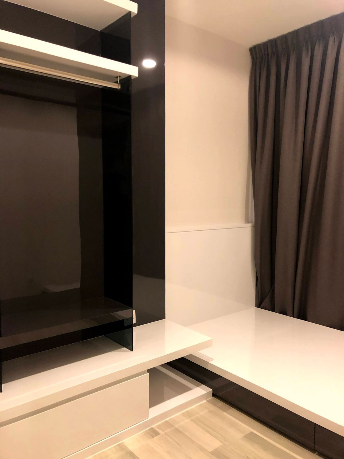 คอนโดสาทร นราธิวาส : ให้เช่าและขาย ✨ The Key Sathorn - Charoenrat ✨2 ห้องนอน 2 ห้องน้ำ เฟอร์นิเจอร์ และ เครื่องใช้ไฟฟ้าครบ ใกล้ห้าง Terminal พระราม 3