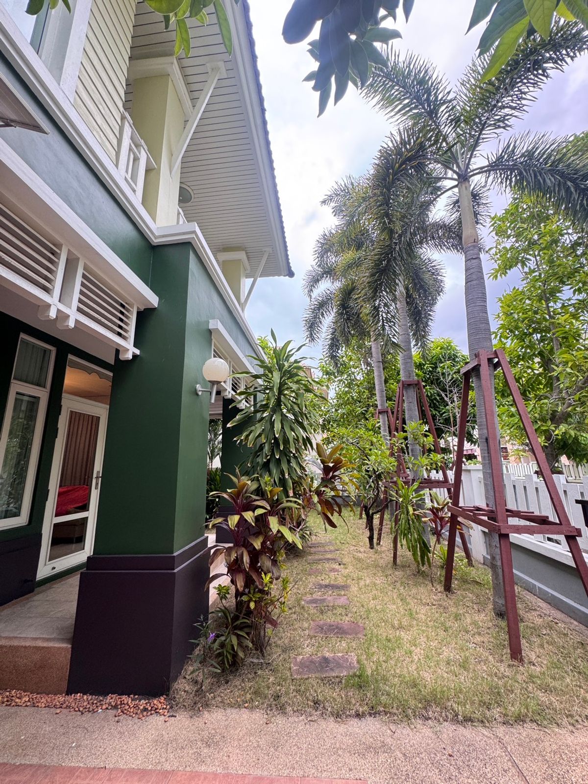 ขายบ้านศรีราชา แหลมฉบัง บ้านบึง : ติดทะเลพร้อมชายหาดส่วนตัว 🌊 บ้านเดี่ยว คาซาลูน่า บางแสน / 5 ห้องนอน (ขาย), Casalunar Bangsean / Detached House 5 Bedrooms (FOR SALE) YEAN006